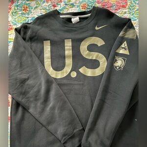 Nike Army Black Knights 1st armored Old Ironsides rivalry club pullover